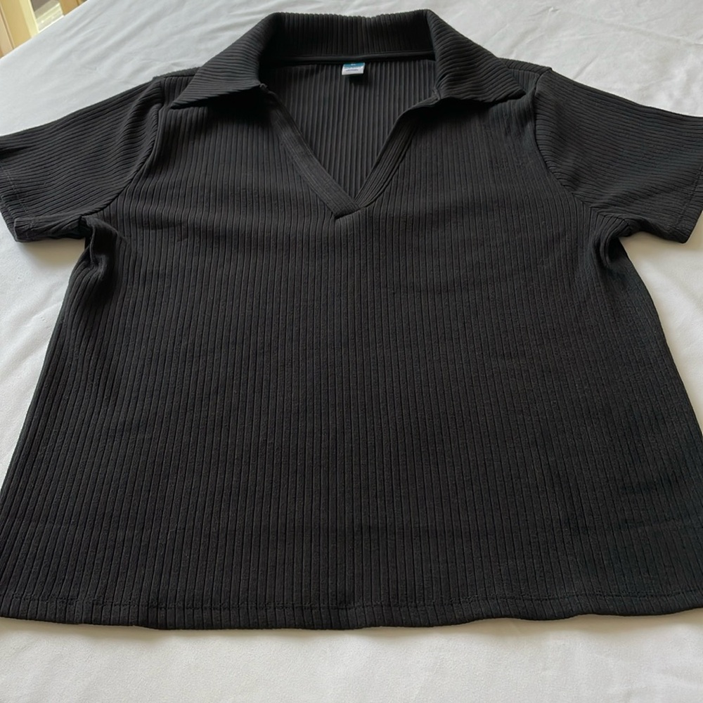 Old Navy Black Ribbed Polo NWT!